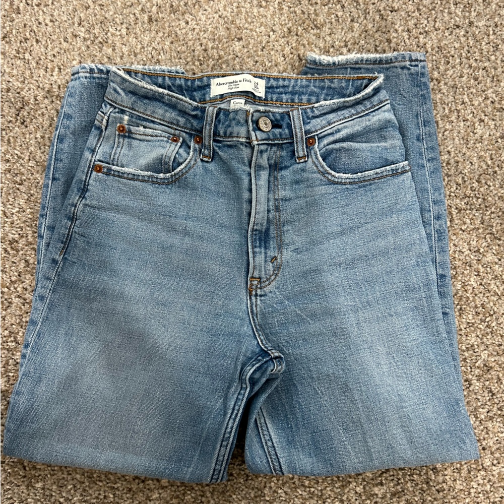 Abercrombie and Fitch Mom Jeans - Picture 3 of 4